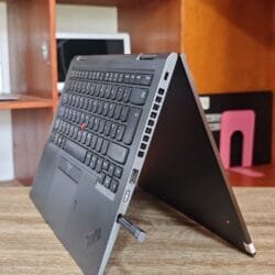 ThinkPad X1 Yoga Gen 4 (Intel core i5)